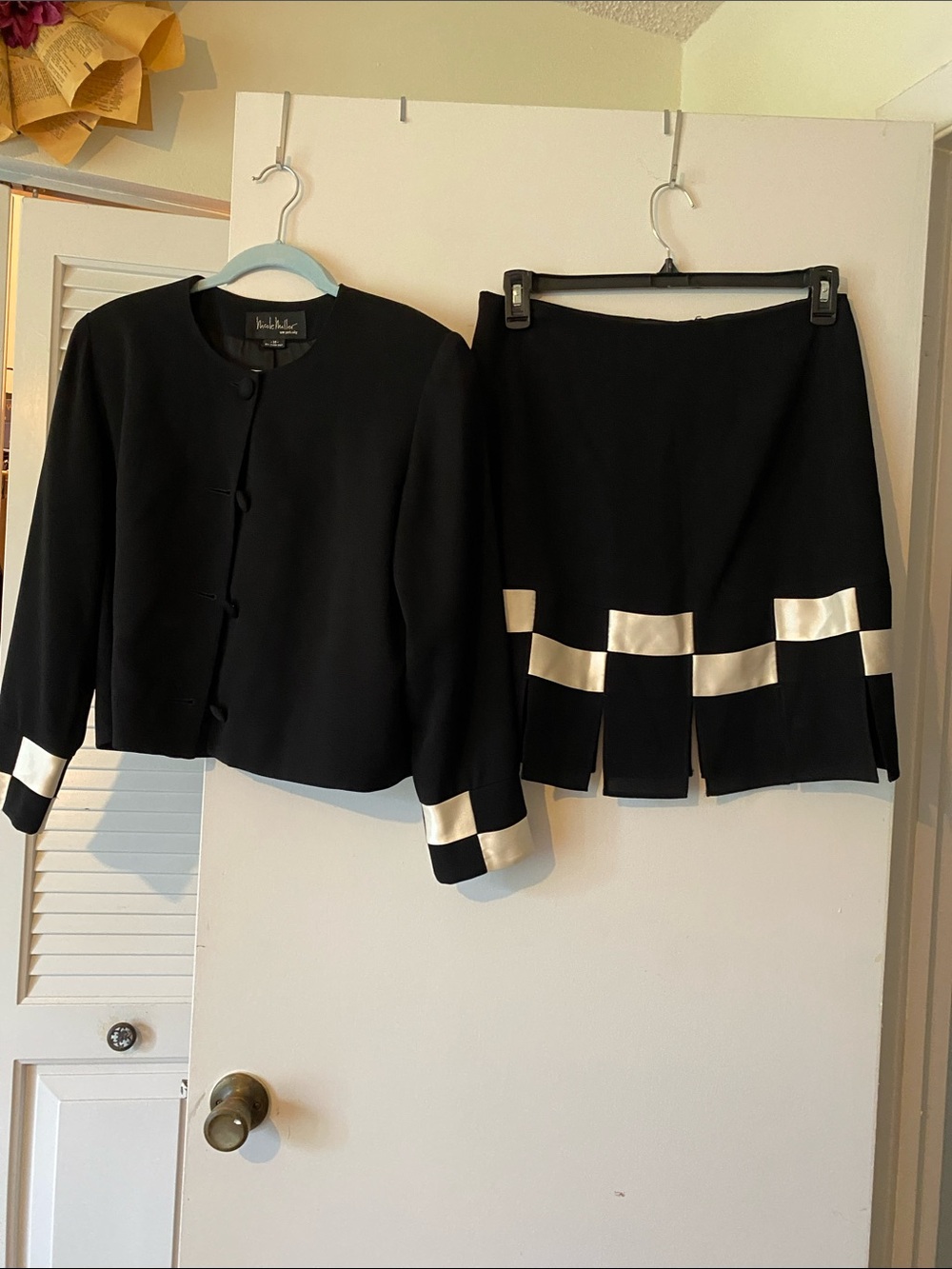 Nicole Miller Black Mini Skirt with Ivory Banding